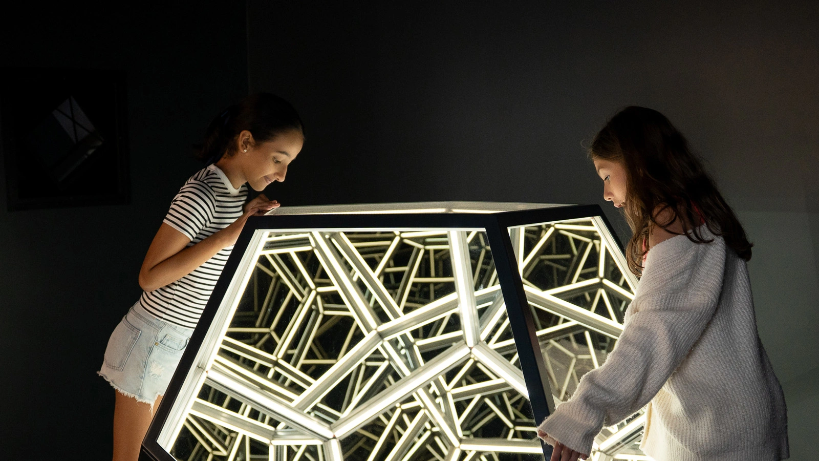 installations featured image exhibits list moi city 1600×900 1 (1)